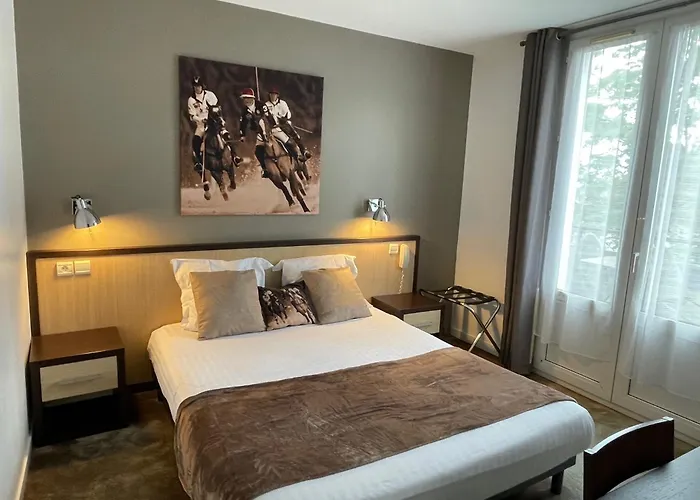 Adonis La Baule-Escoublac