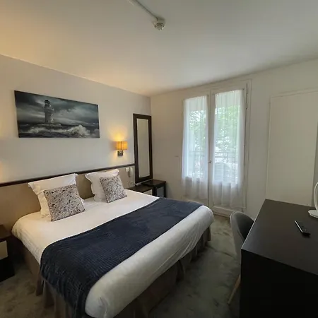 Adonis La Baule-Escoublac