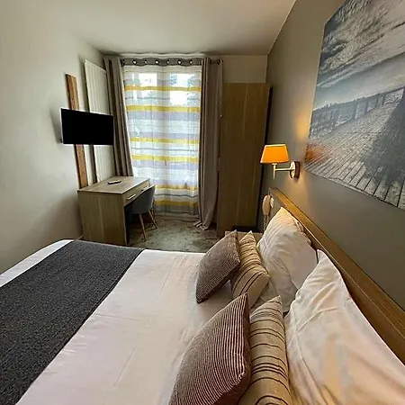 Hotel Adonis